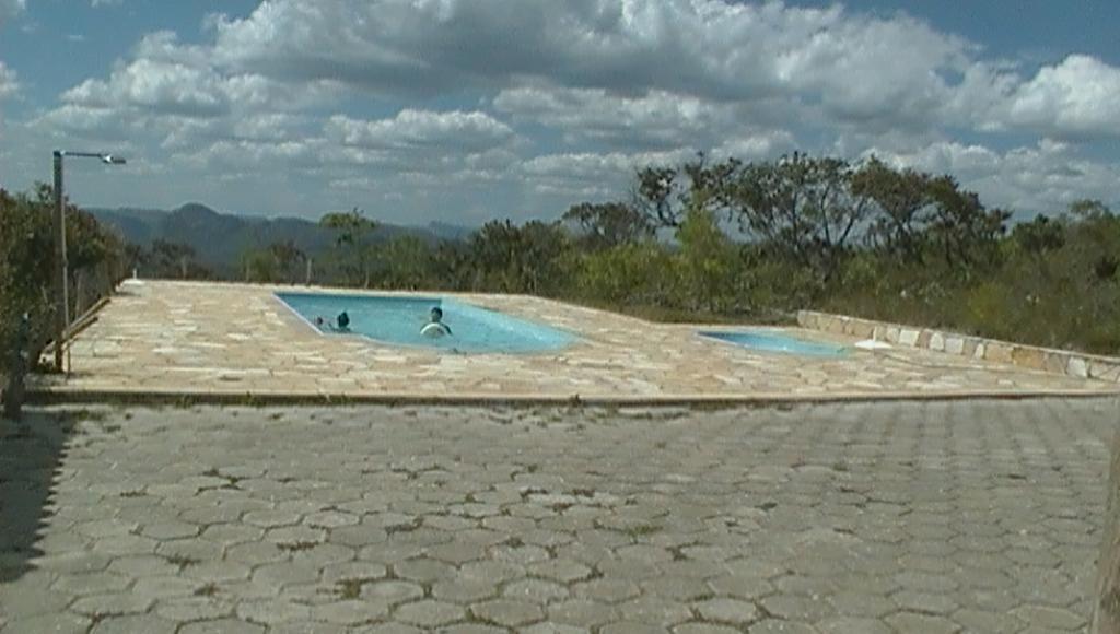 Hotel Mirante Do Vale à São Gonçalo do Rio das Pedras Extérieur photo