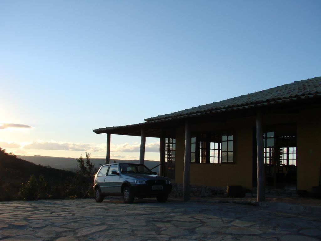 Hotel Mirante Do Vale à São Gonçalo do Rio das Pedras Extérieur photo